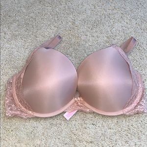 Victoria’s Secret Nude Dream Angels Push Up Bra